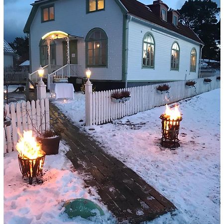 Missionshuset Bed & Breakfast ซันด์ฮัมน์ ภายนอก รูปภาพ